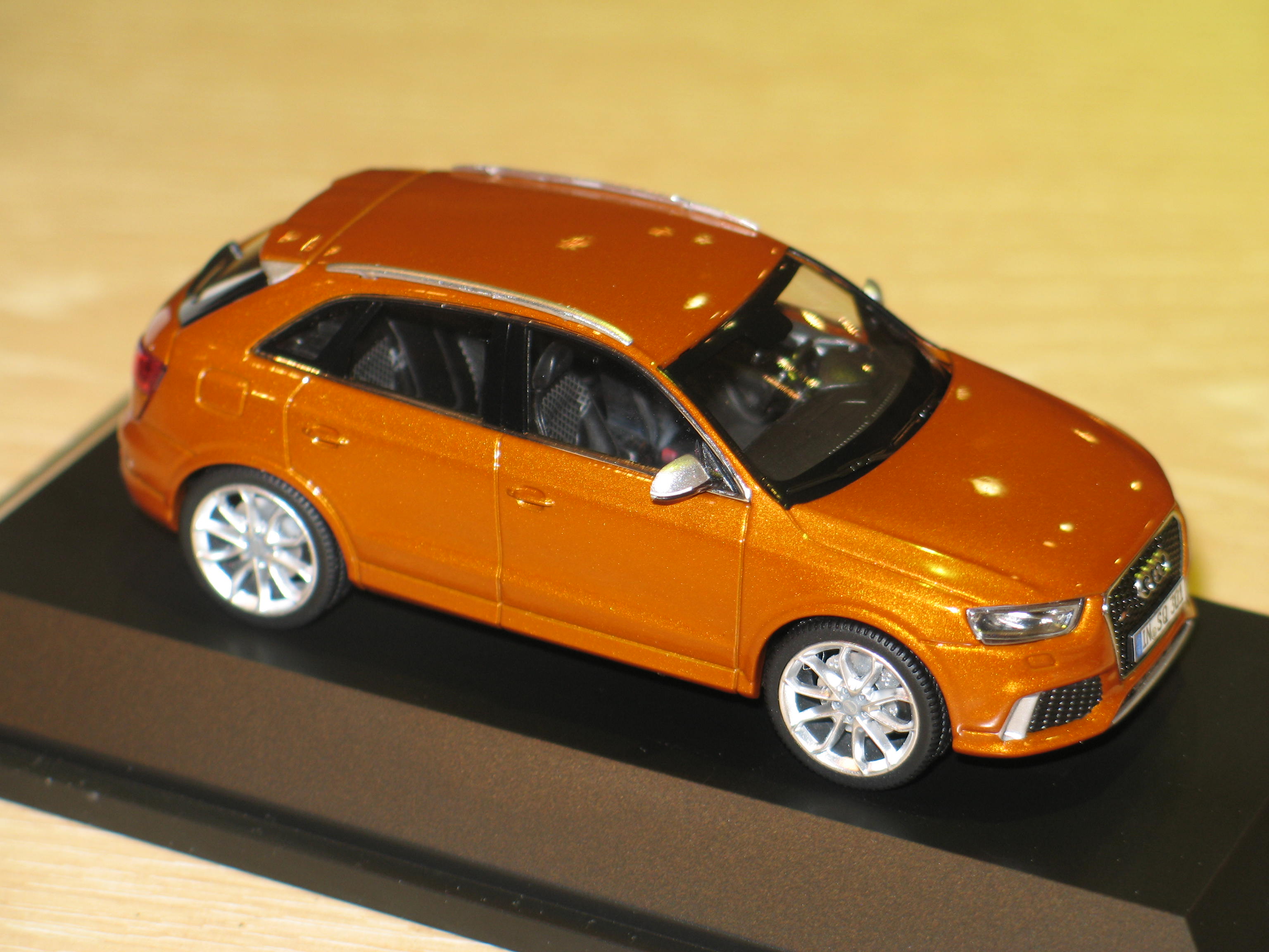 AUDI RS Q3 ORANGE 2013 SCHUCO 1/43°