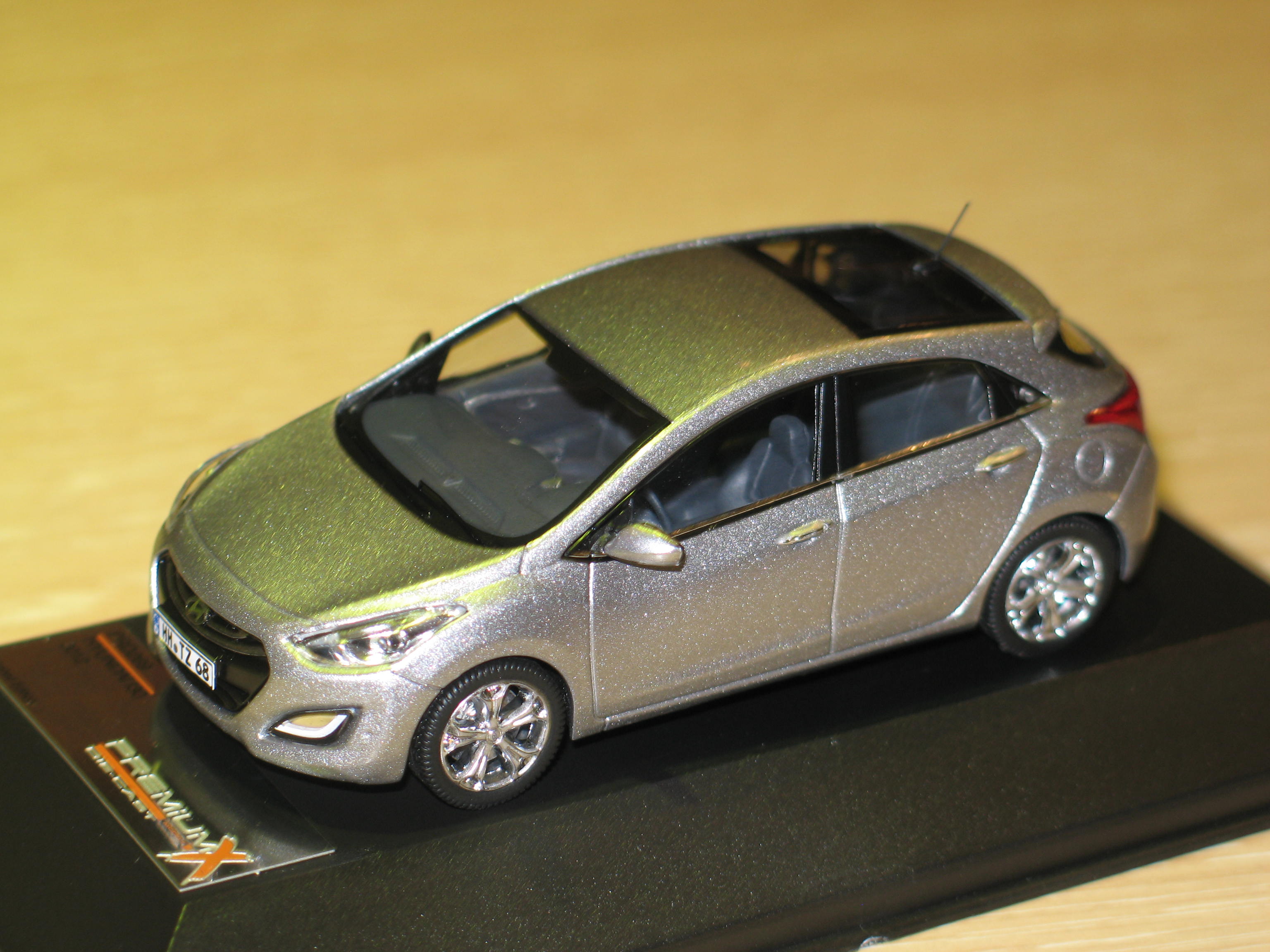 HYUNDAI I30 GRIS METAL 2012 PREMIUM X 1/43°