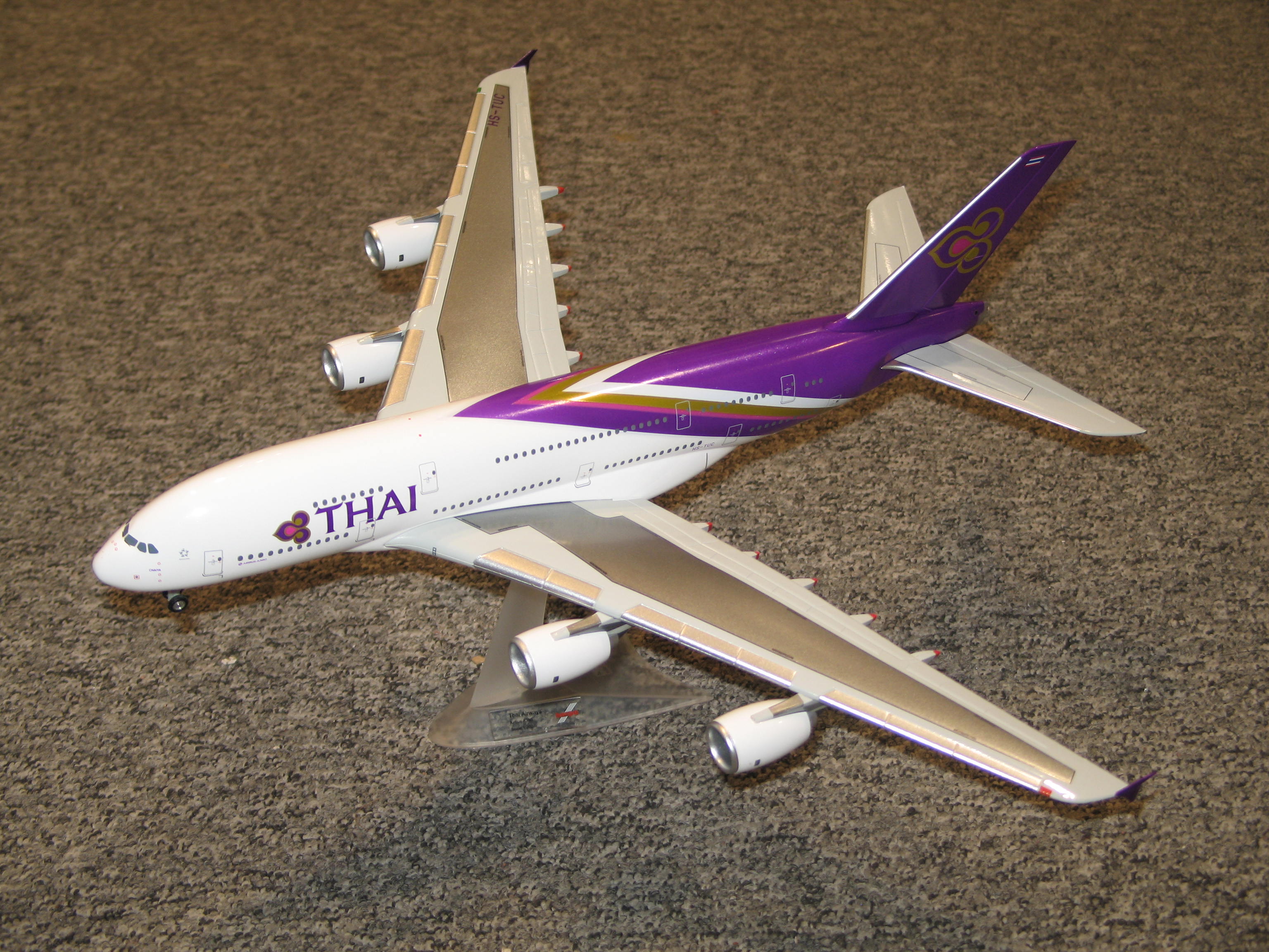 AIRBUS A380 THAI 1/200° HERPA 1/200°