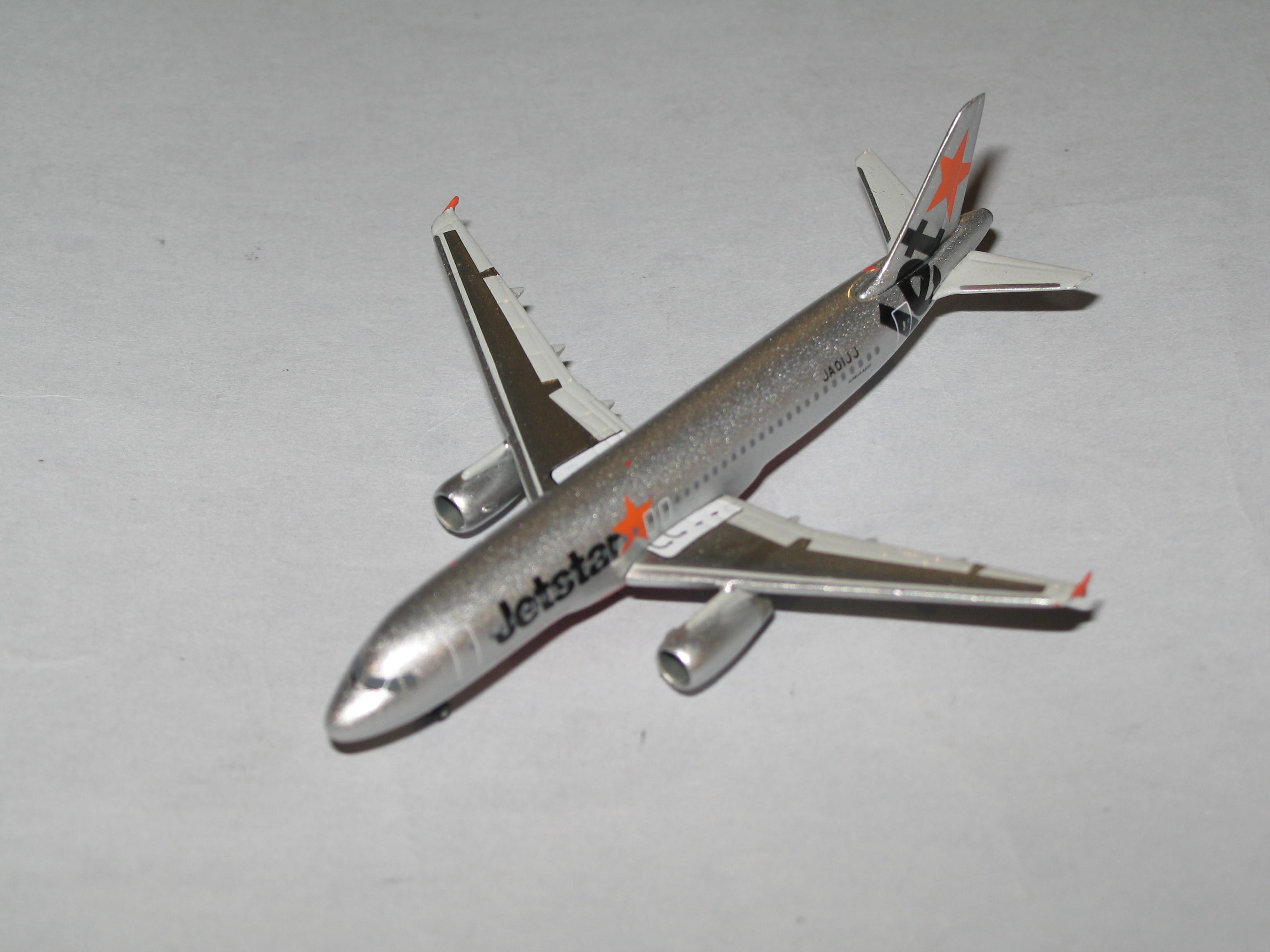 AIRBUS A320 JET STAR HERPA 1/500°