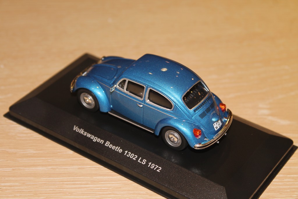 VW Beetle 1302 LS blau 1:43 Solido