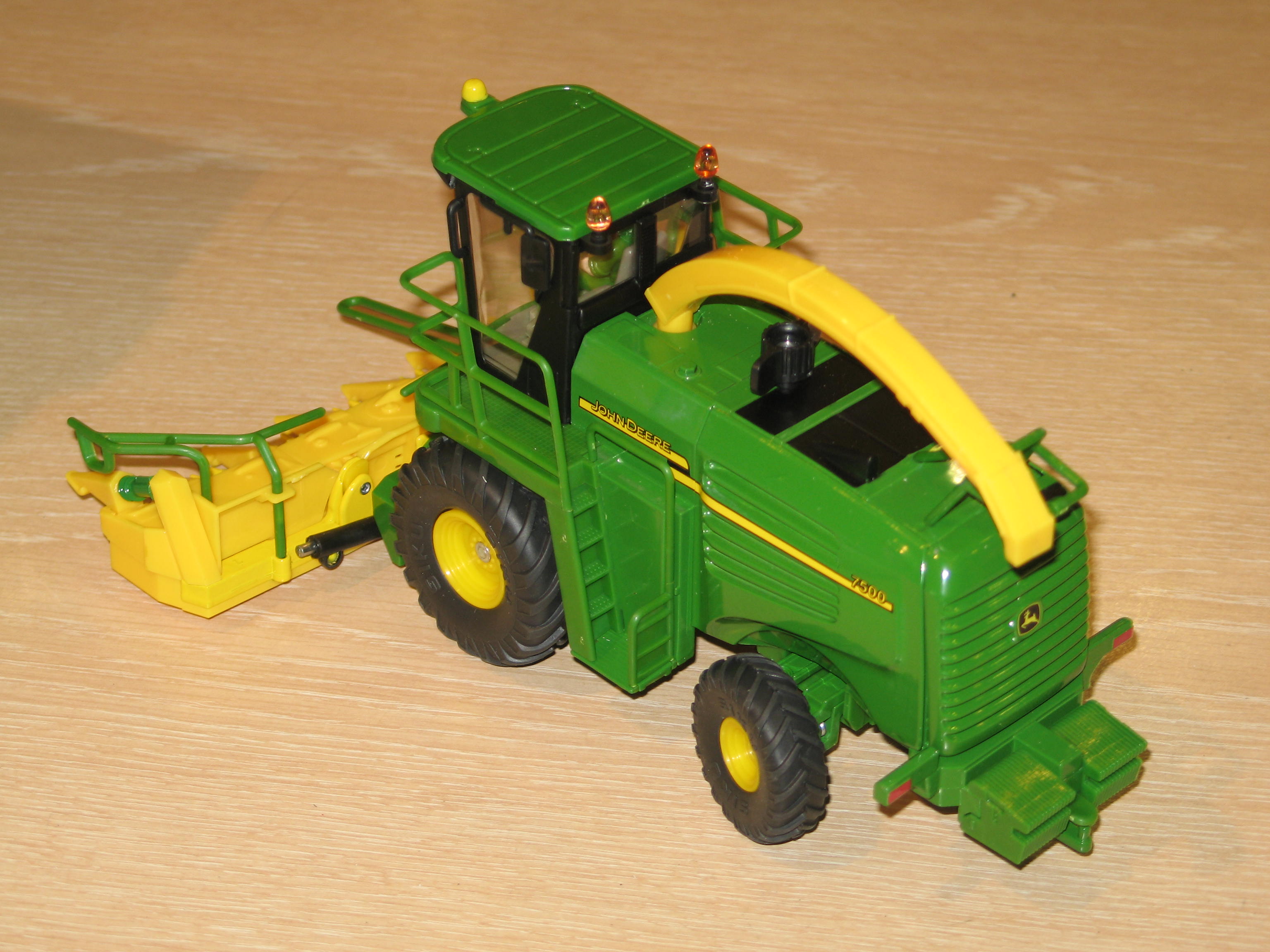 John Deere 7500 Ensileuse SIKU 4056 TRACTEUR 1/32 AGRICOLE FERME