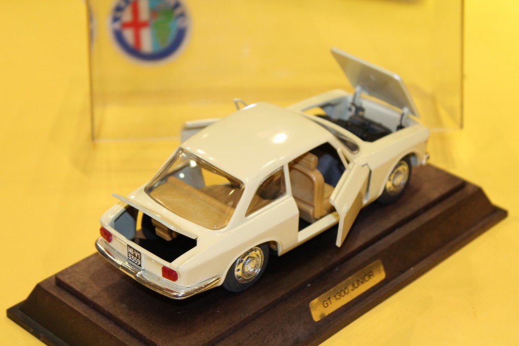 ALFA ROMEO GT 1300 JUNIOR TOGI 1/24°
