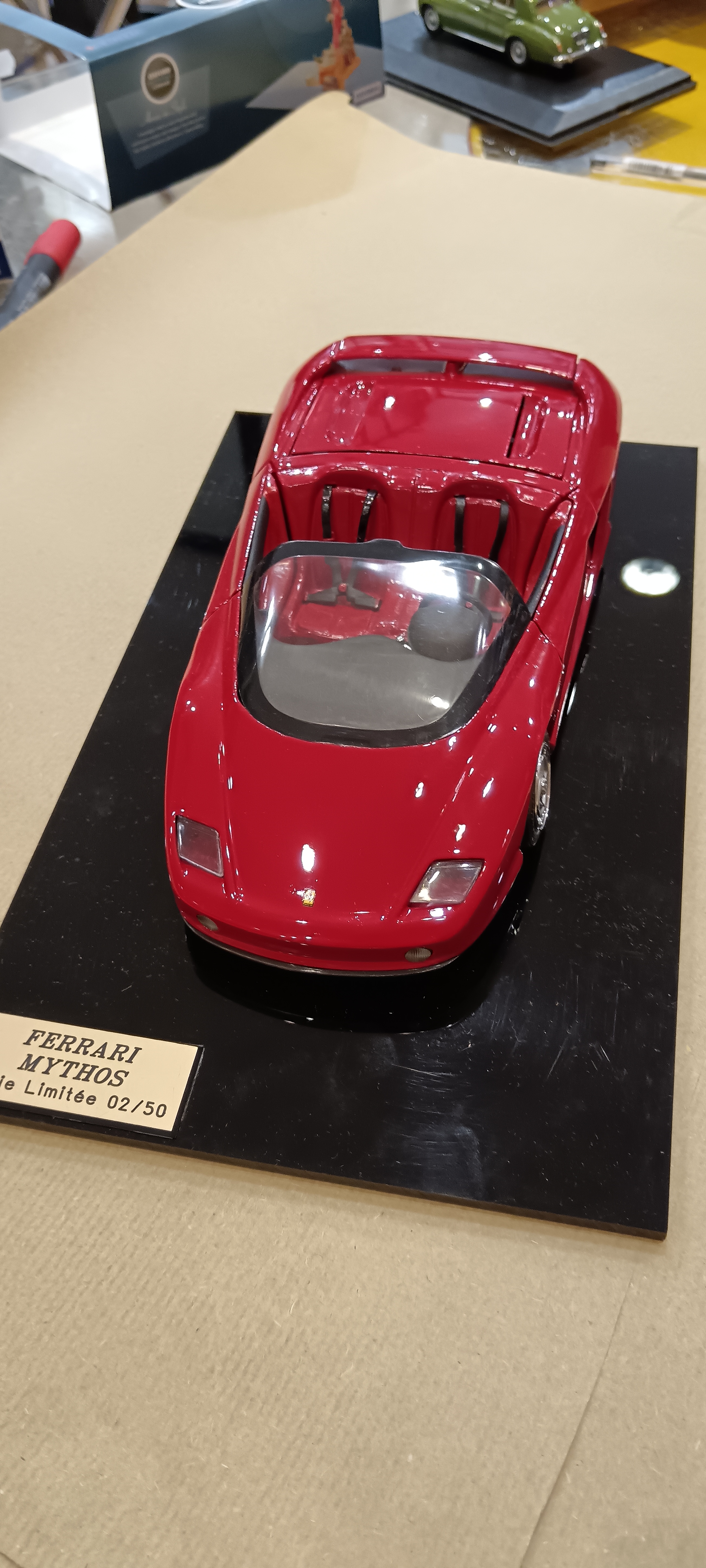 FERRARI MYTHOS 1989 FB MODEL CAR 1/18°
