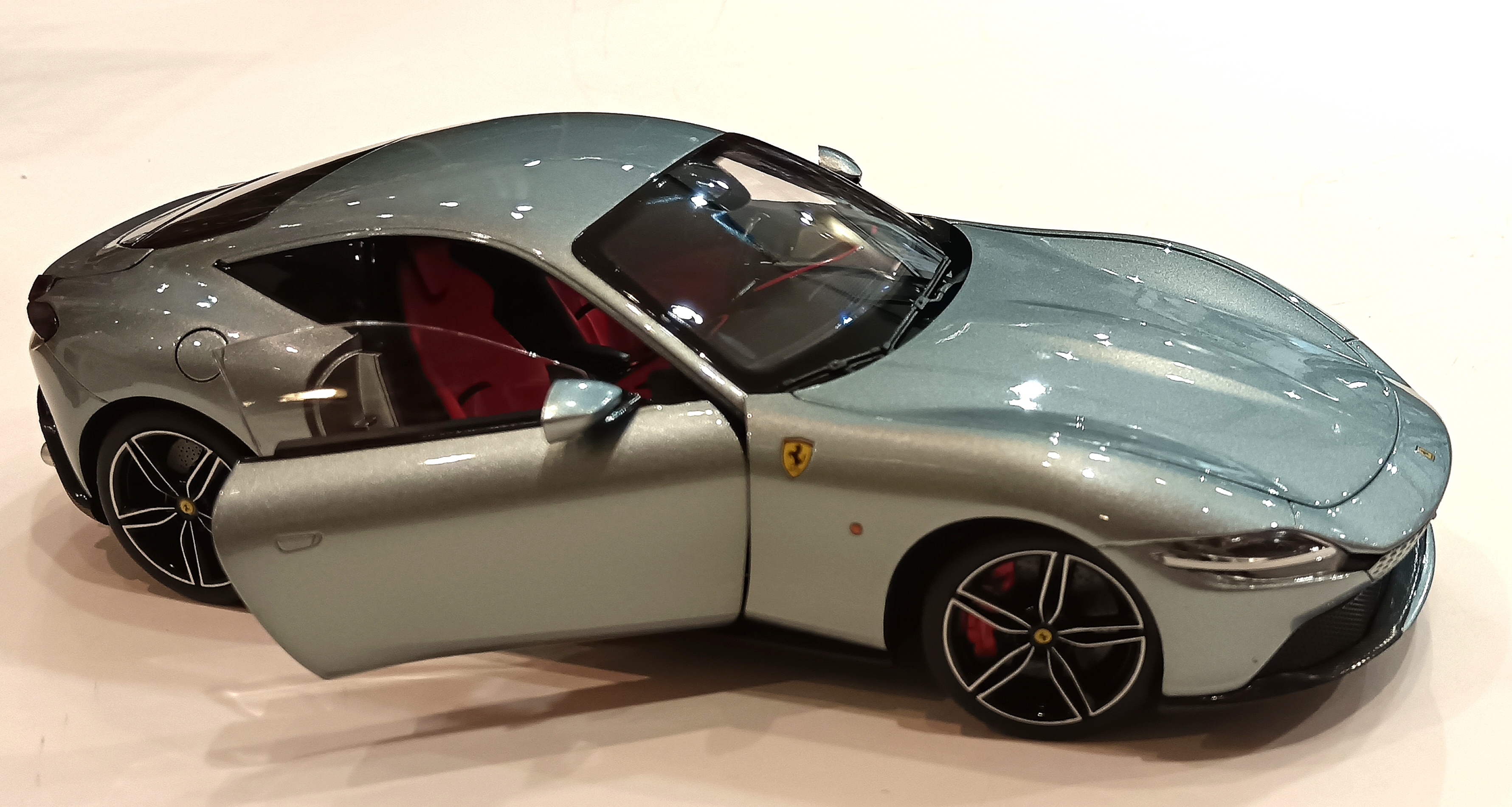 FERRARI ROMA 2020 GRIGIO TITANIO POLISITL 1/18°