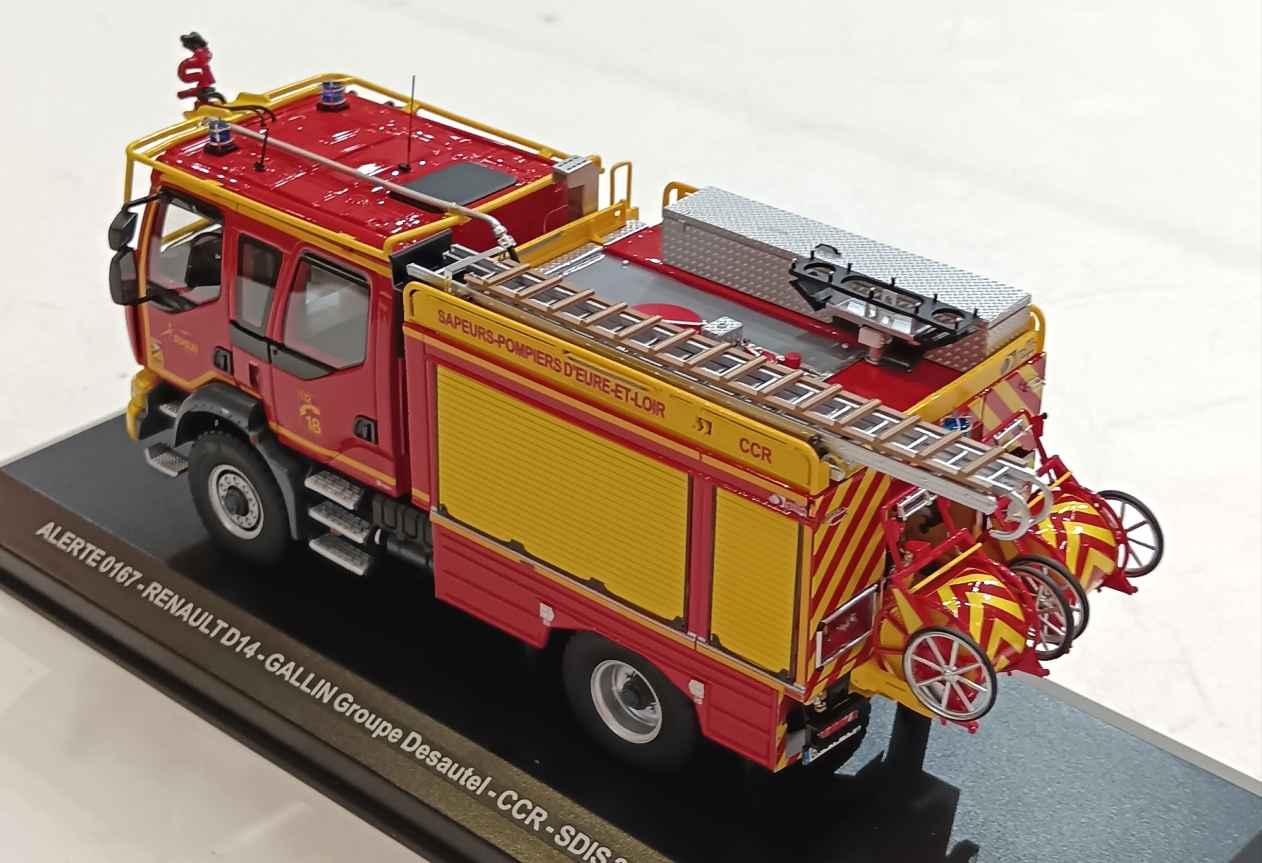 RENAULT D14 GALLIN DESAUTEL  CCR DIS28 ALERTE 1/43°