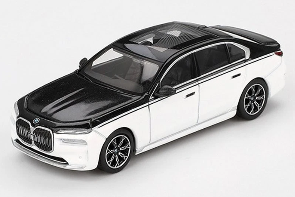 BMW I7 xDrive60 Alpine White Black Sapphire Mini GT 1/64°
