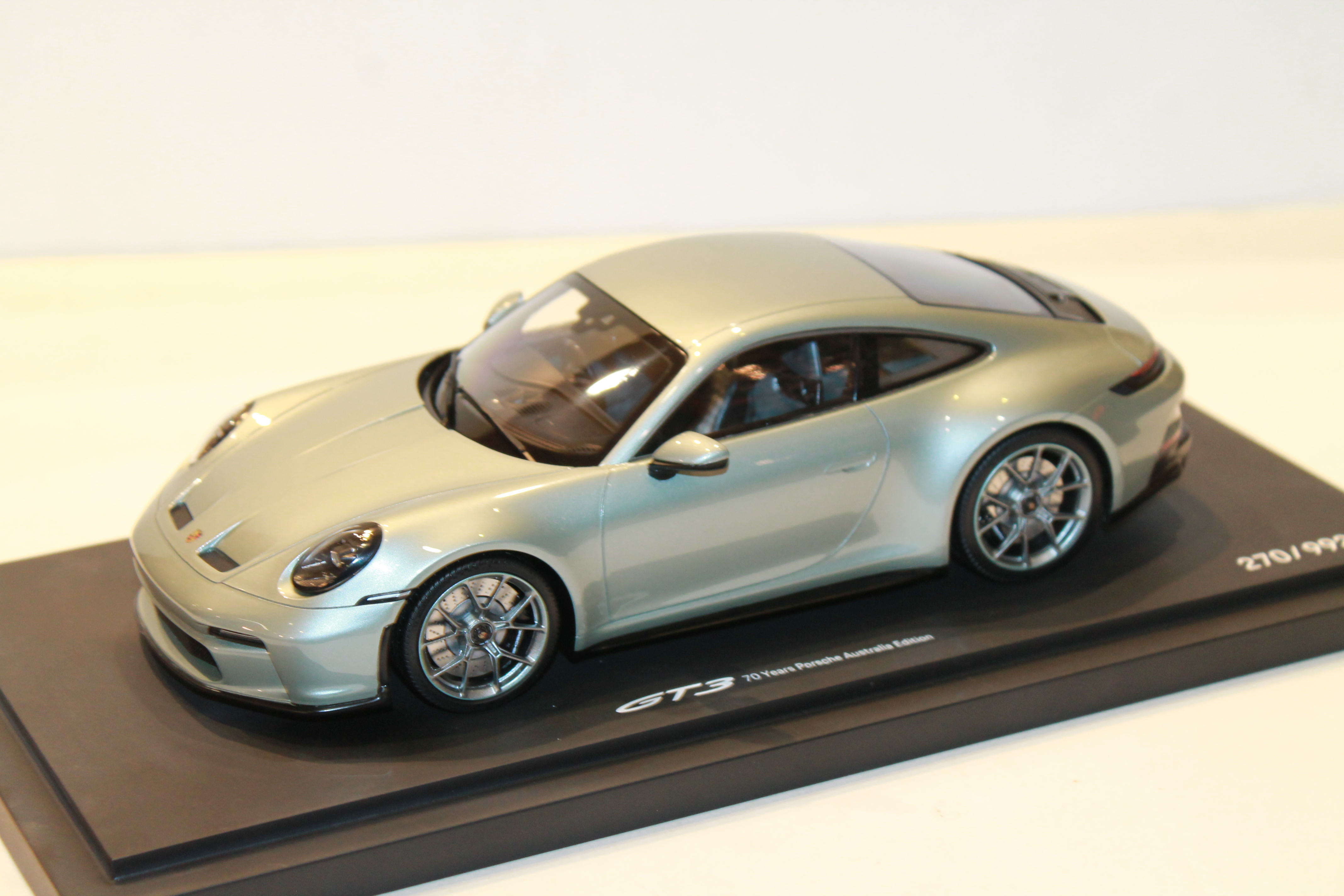 PORSCHE 911 TYPE 992 GT3 TOURING MINICHAMPS 1/18°