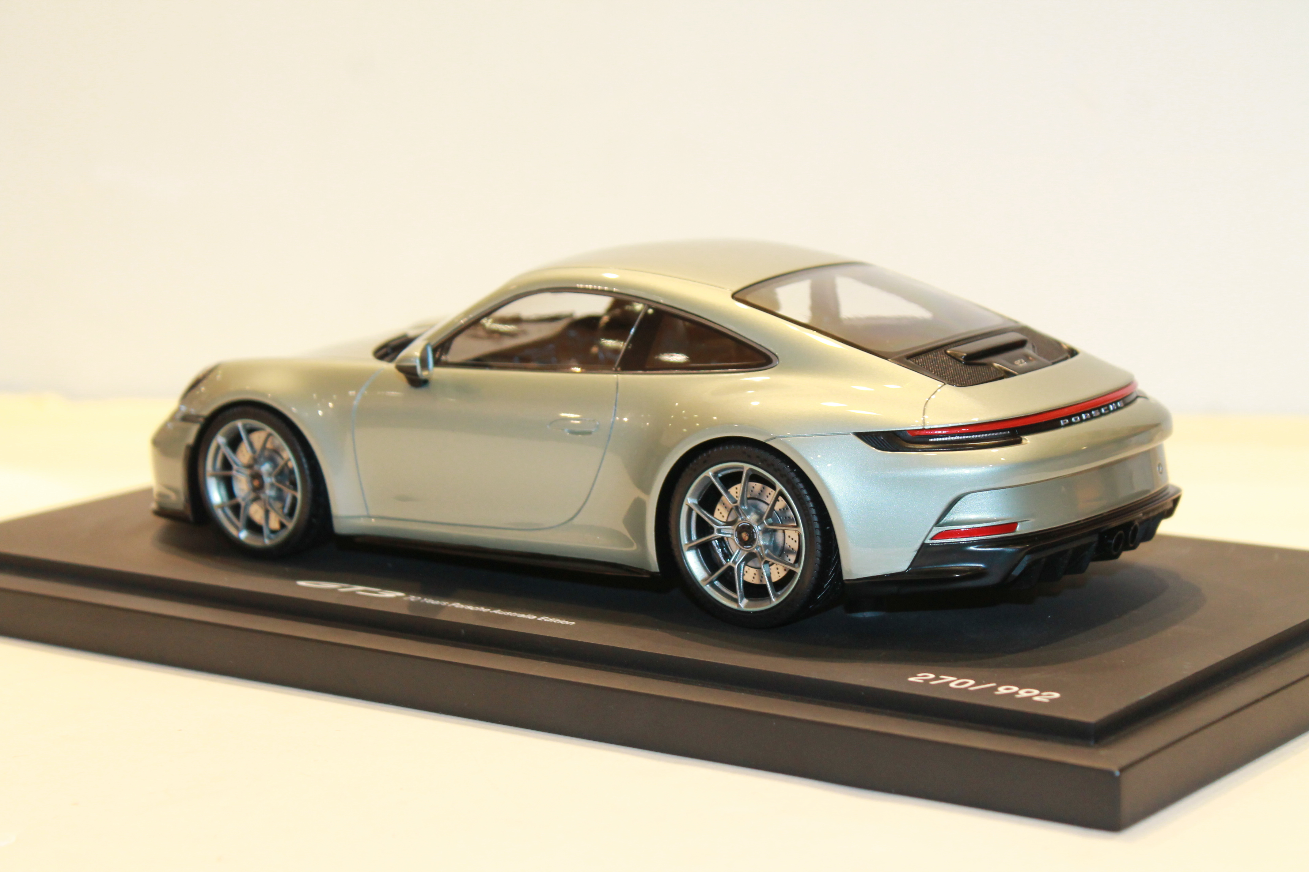 PORSCHE 911 TYPE 992 GT3 TOURING MINICHAMPS 1/18°