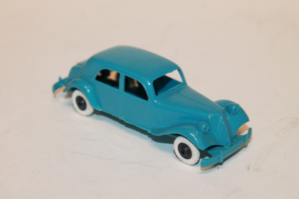 CITROEN TRACTION 11CV BLEU CLE BONUX 1/50°