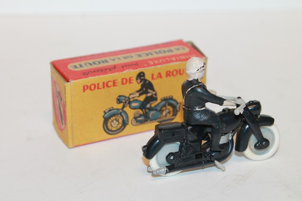 MOTO POLICE DE LA ROUTE MINIALUXE 1/24°