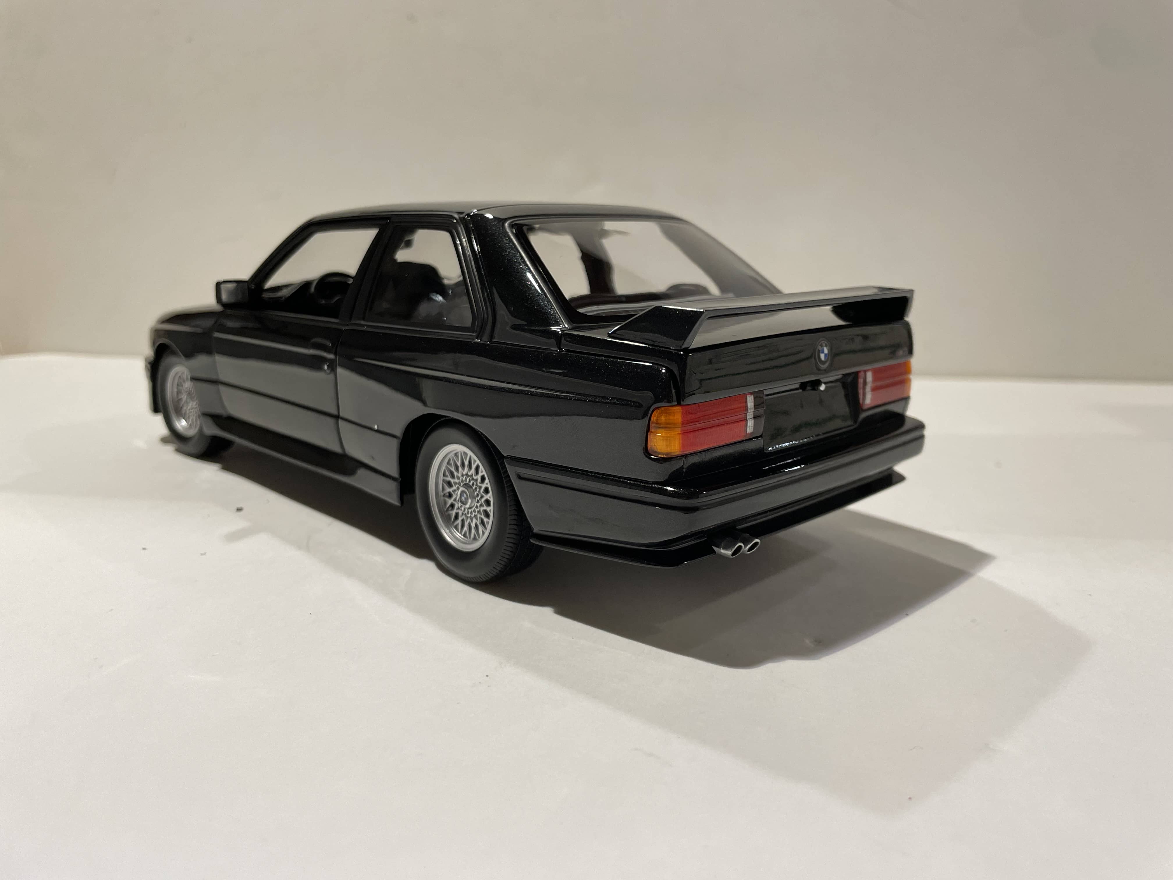 No541 ミニカー1/18 BMW M3 STREET 1987 BMW ミニチュアカー BMW M3