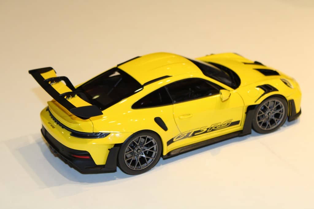 PORSCHE 911-992 GT3 RS 2023 JAUNE NOREV 1/18°