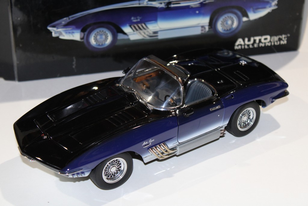 CHEVROLET CORVETTE MAKO SHARK 1961 AUTO ART 1/18°