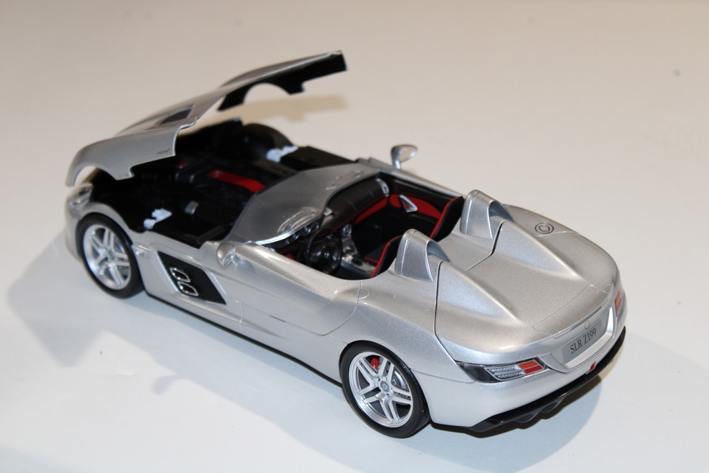 MERCEDES BENZ SLR MCLAREN STIRLING MOSS MINICHAMPS 1/18°