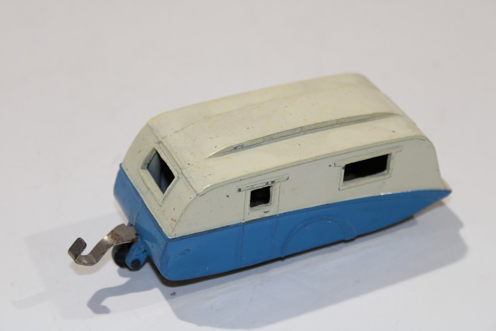 CARAVANE BLEU ET BEIGE DINKY TOYS 1/43°