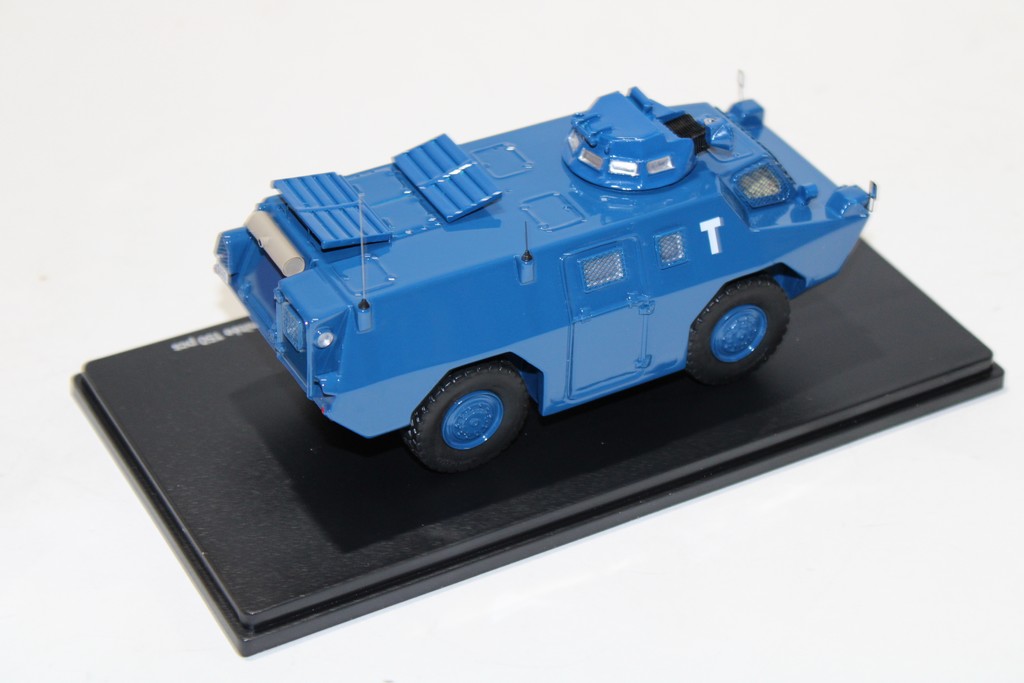 BERLIET VXB 170 VBRG GENDARMERIE PARIS 2018 AVEC 4 FIGURINES PERFEX 1/43°