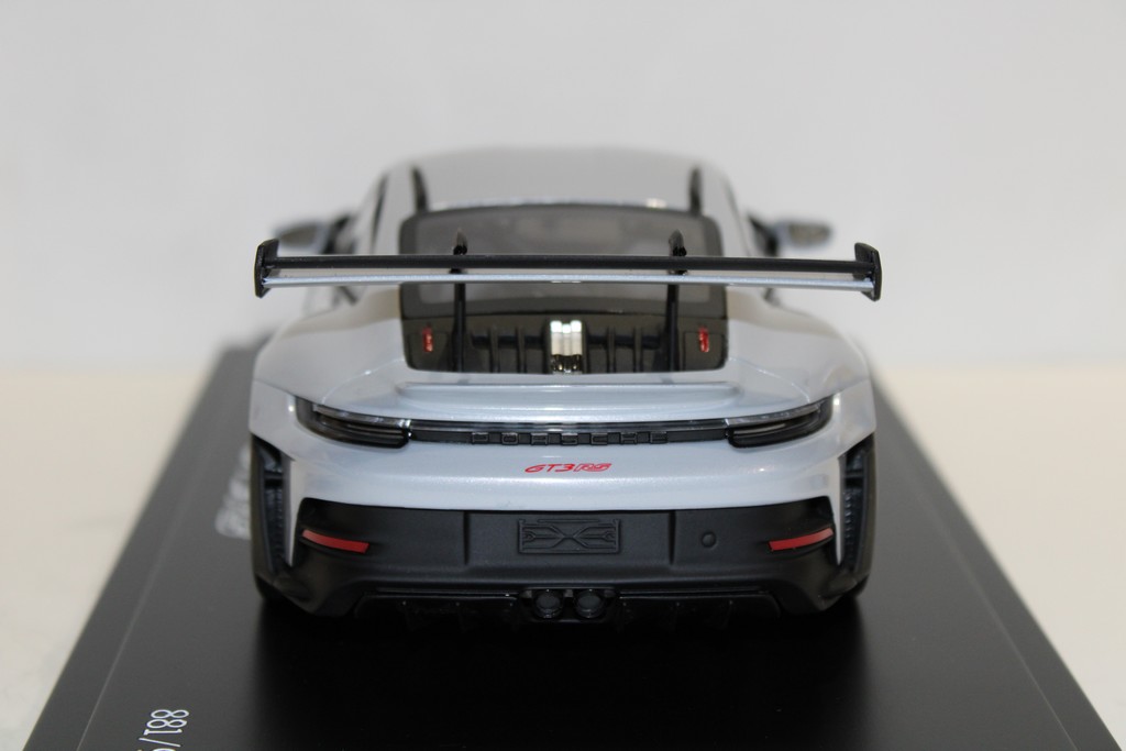 Porsche 911 GT3 RS Type 992 2023 Gris - SPARK 1/18