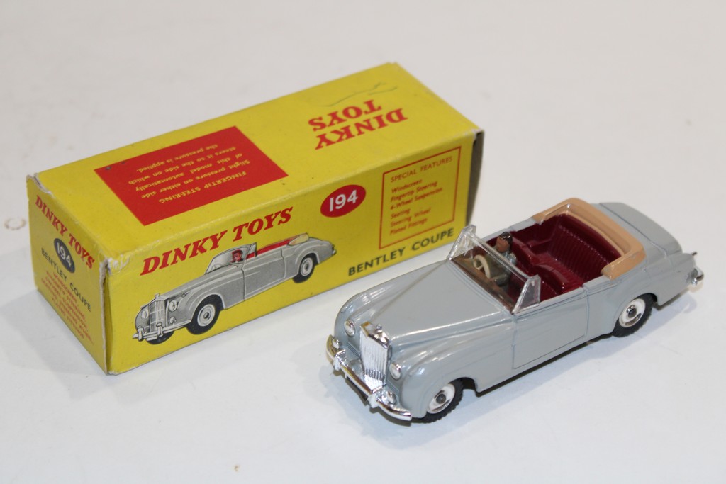 BENTLEY COUPE GRIS 1955 DINKY TOYS 1/43°