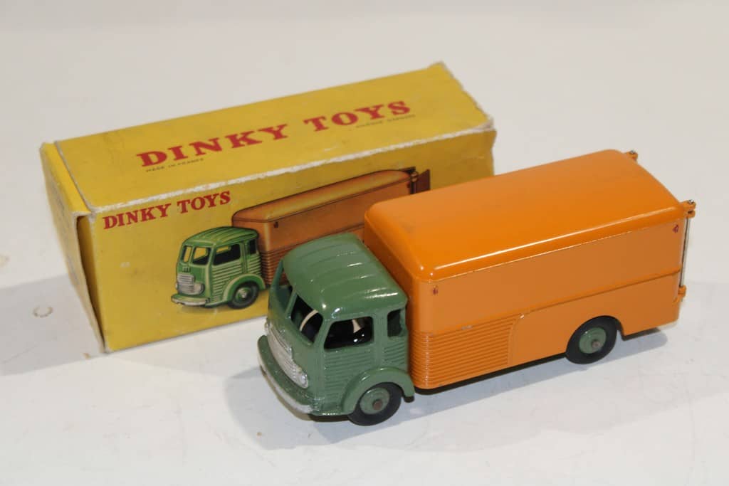 CAMION SIMCA Cargo Fourgon - Dinky Toys Atlas - 1/43 EUR 19,90 - FR