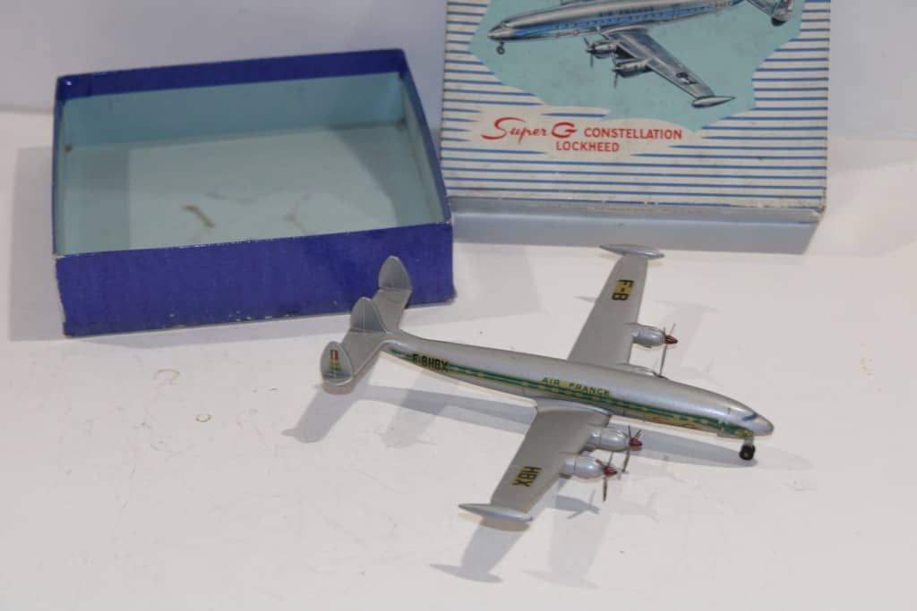 LOCKHEED SUPER G CONSTELLATION AIR FRANCE DINKY TOYS 1/200°
