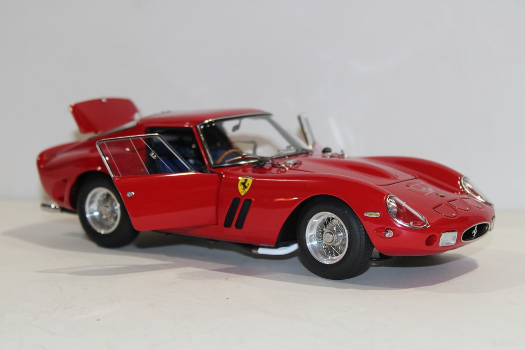 CMC FERRARI 250 GTO 1963/64 "RON FRY" - CMC 1/18