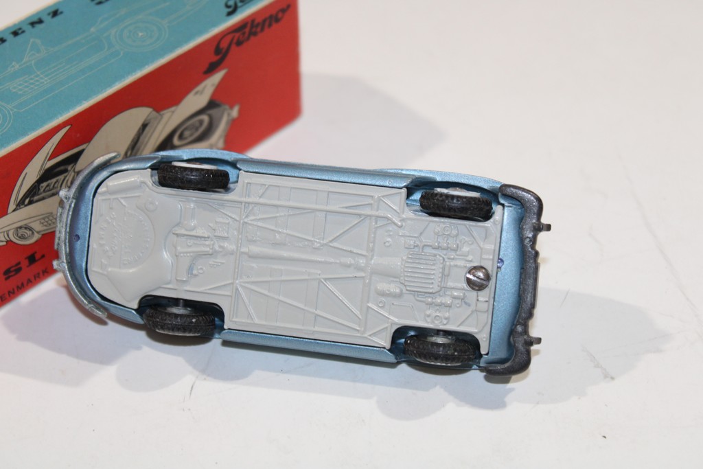 MERCEDES-BENZ 300 SL BLEU CIEL METAL 1961 TEKNO 1/43°