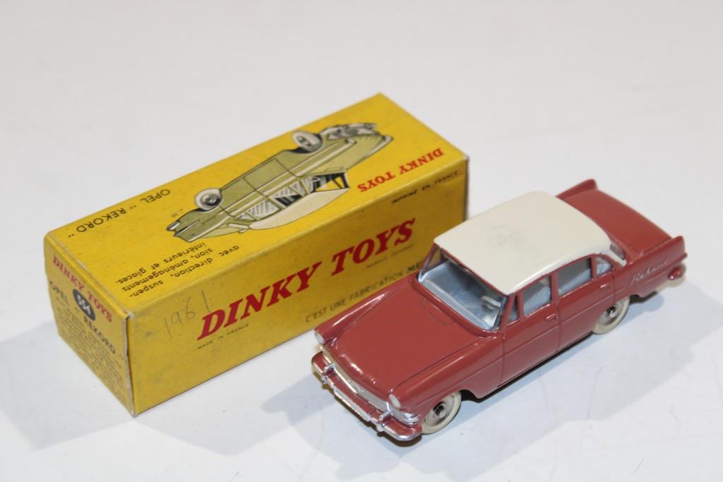 OPEL REKORD BRIQUE 1961 DINKY TOYS 1/43°