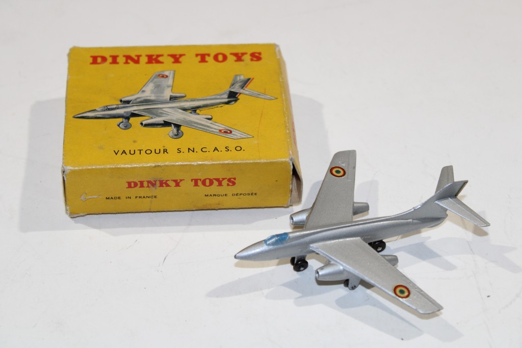 VAUTOUR S.N.C.A.S.O 1955 DINKY TOYS 1/87°