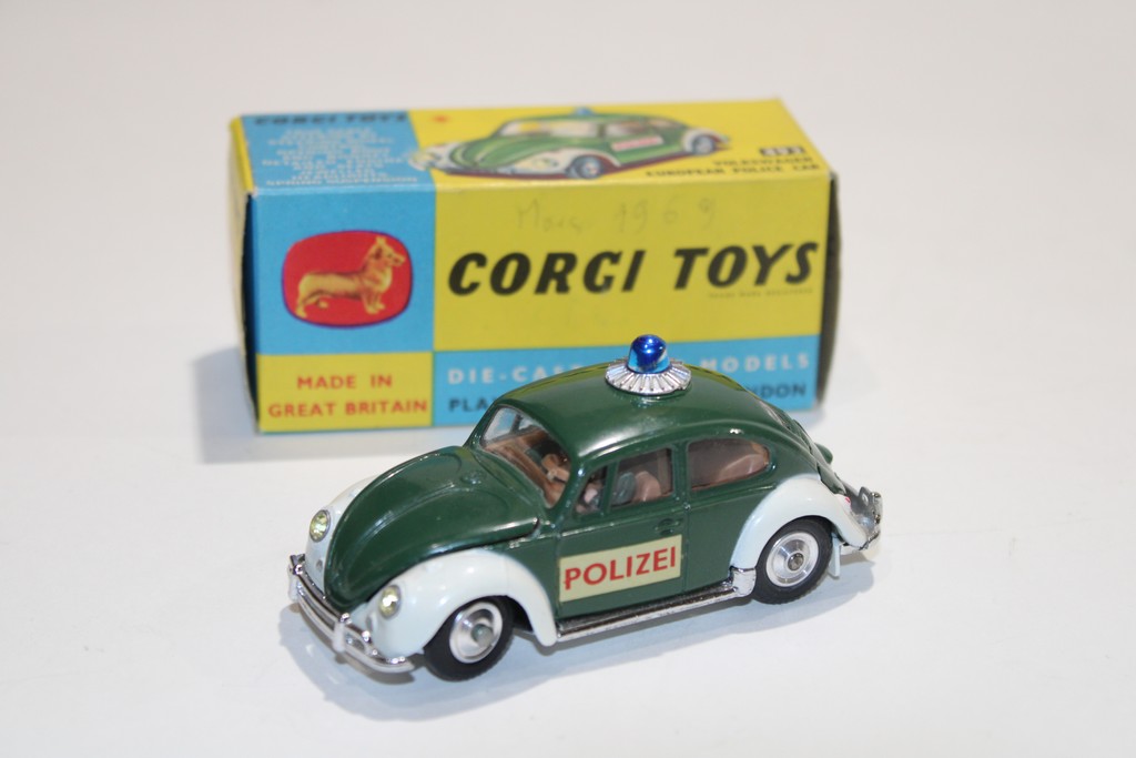 VOLKSWAGEN 1200 SALOON POLICE CORGI 1/43°