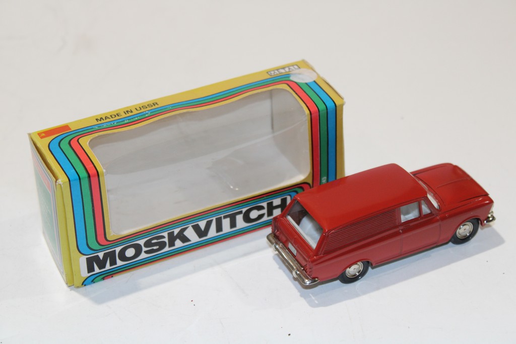 MOSKVITCH CAMIONNETTE ROUGE 1970 NOVOEXPORT 1/43°