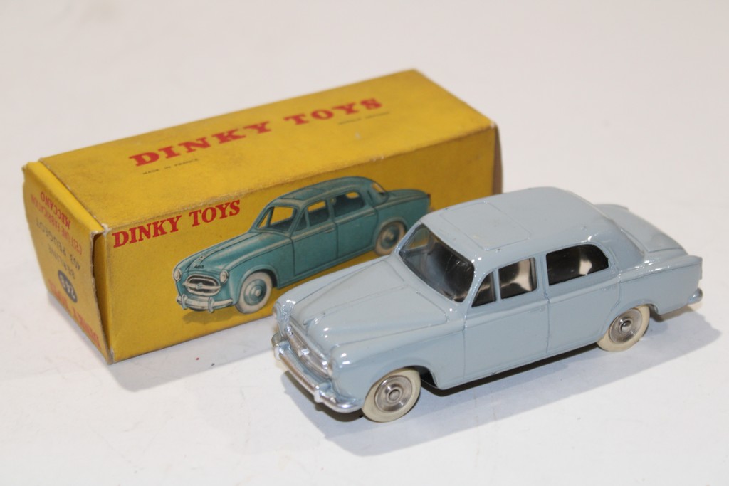 PEUGEOT 403 BERLINE GRIS 1960 DINKY TOYS 1/43°