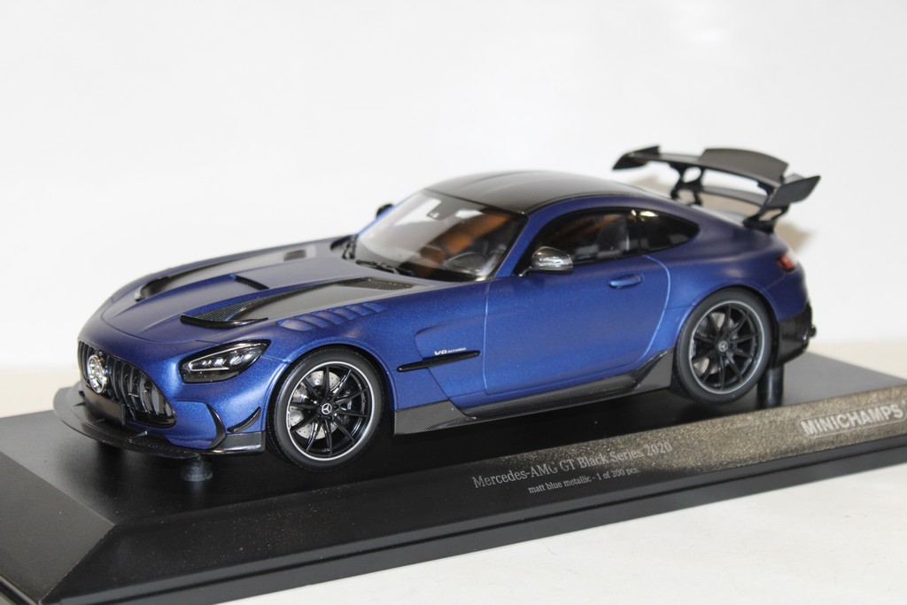 MERCEDES-AMG GT BLACK SERIES 2020 MATT BLUE METALLIC - Minichamps 1/18