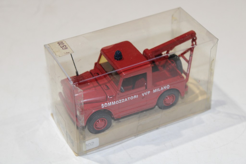 FIAT CAMPAGNOLA DEPANNEUSE SOMMOZZATORI VVF MILANO 1965 OLD CARS 1/43°