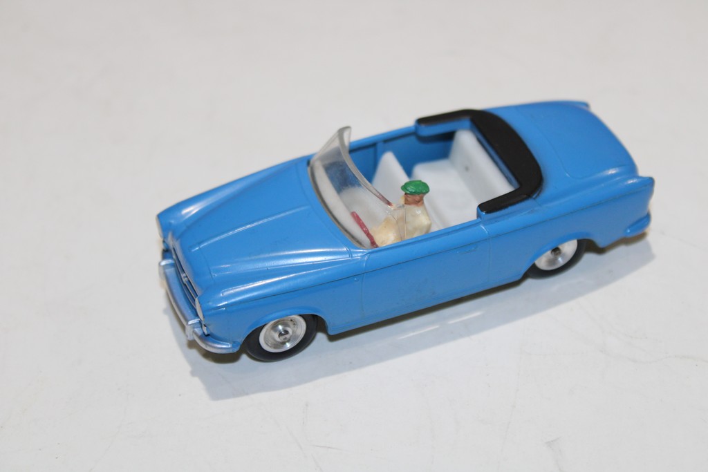 PEUGEOT 403 BLEU 1959 SOLIDO 1/43°