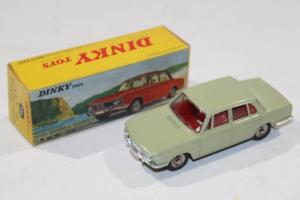 BMW 1500 VERT TILLEUL 1962 DINKY TOYS 1/43°