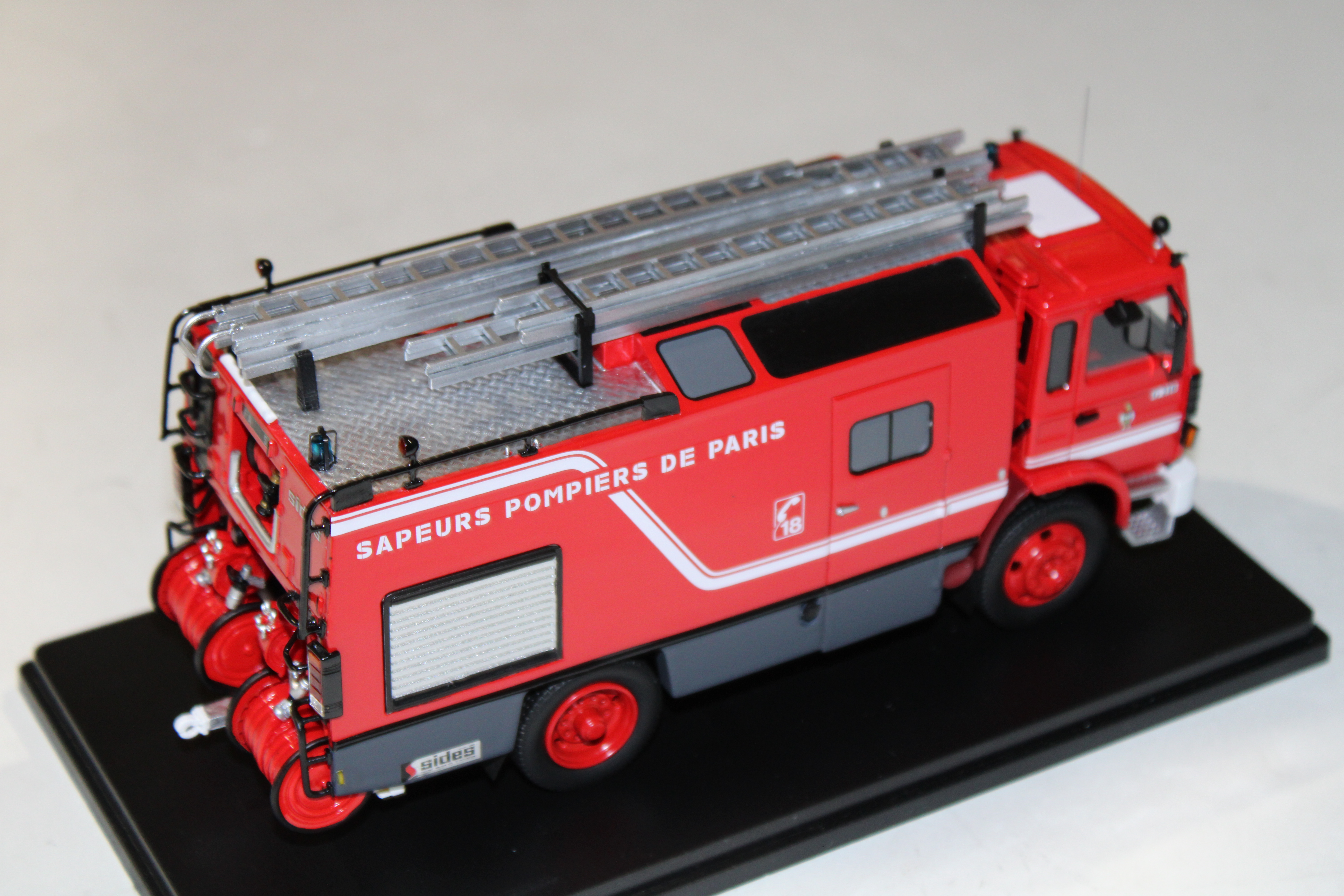 RENAULT G210 SIDES BSPP FA5 - ALERTE 1/43