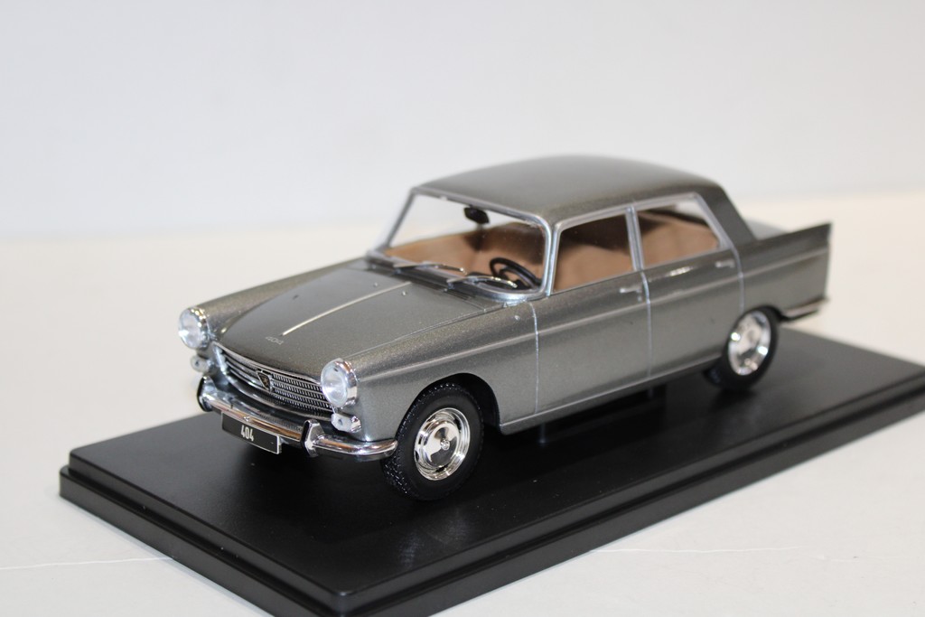 PEUGEOT 404 1962 WHITE BOX 1/24°