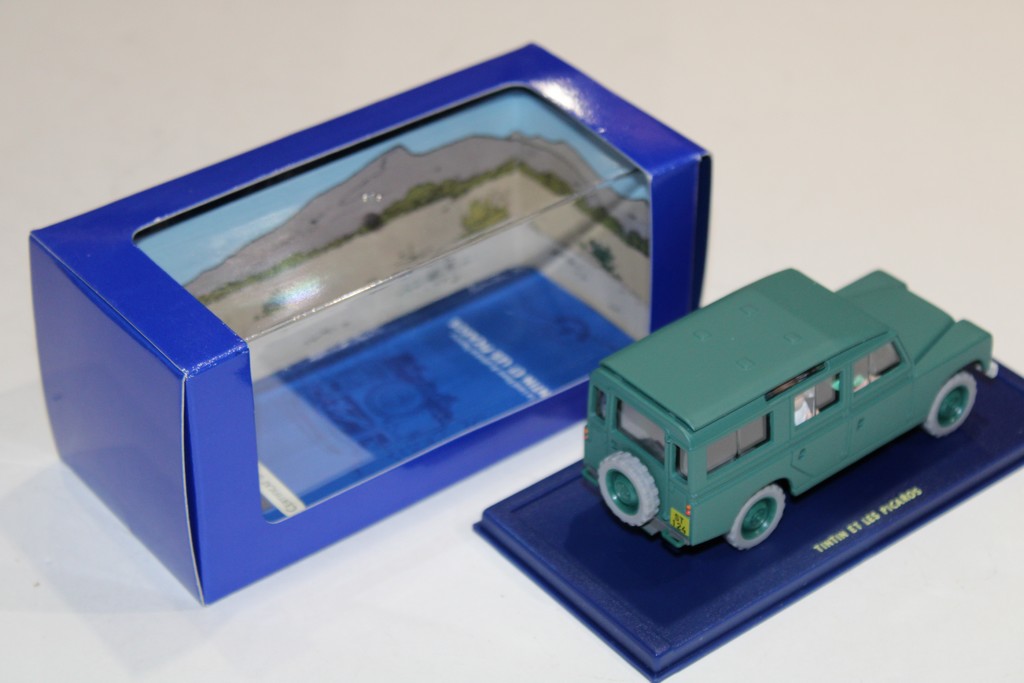 LE LAND ROVER DU GENERAL TAPIOCA DE TINTIN ET LES PICAROS TINTIN 1/43°