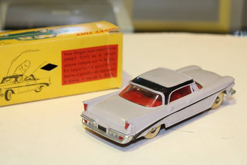 美品 激レア DINKY TOYS ツートンCHRYSLER ミニカー CHRYSLER SARATOGA