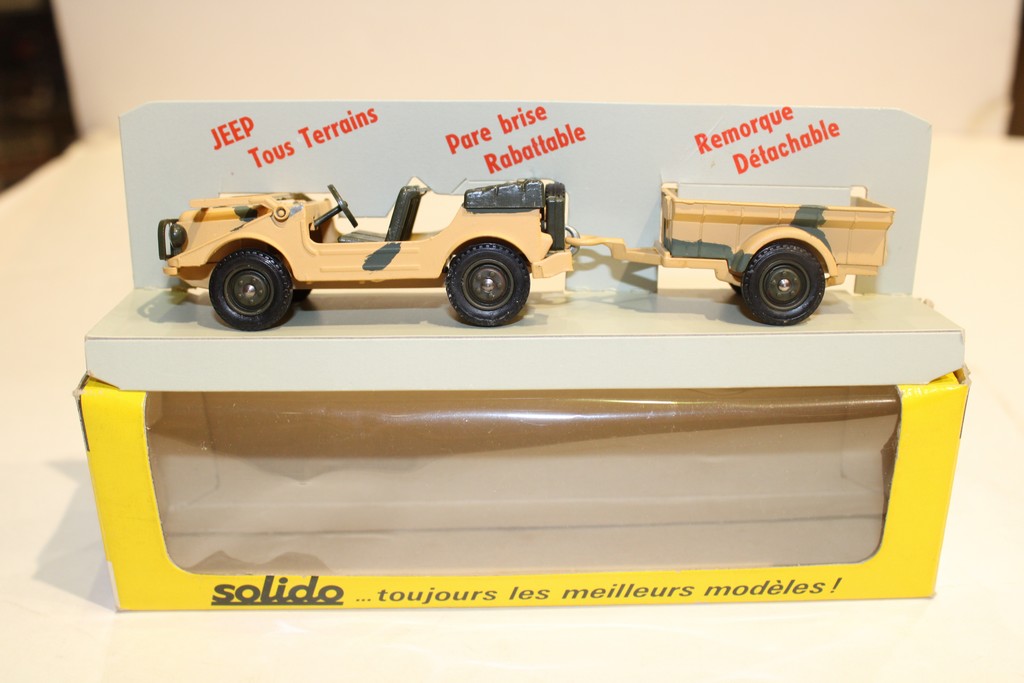 JEEP AVEC REMORQUE SOLIDO 1/43°