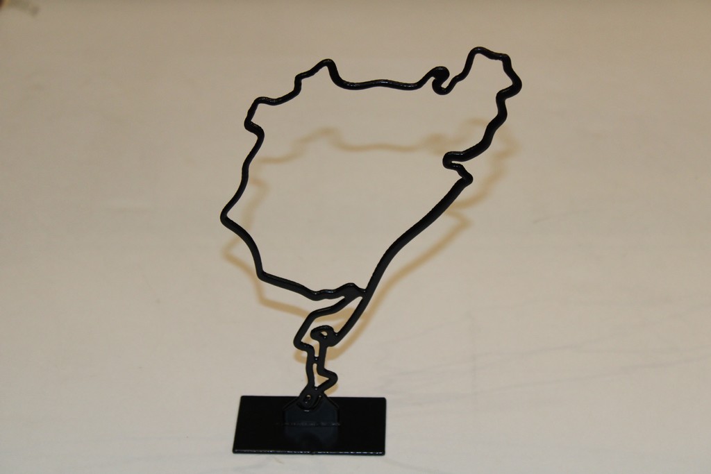 TRACE CIRCUIT OF NURBURG BLACK STEEL ON STAND 25CM