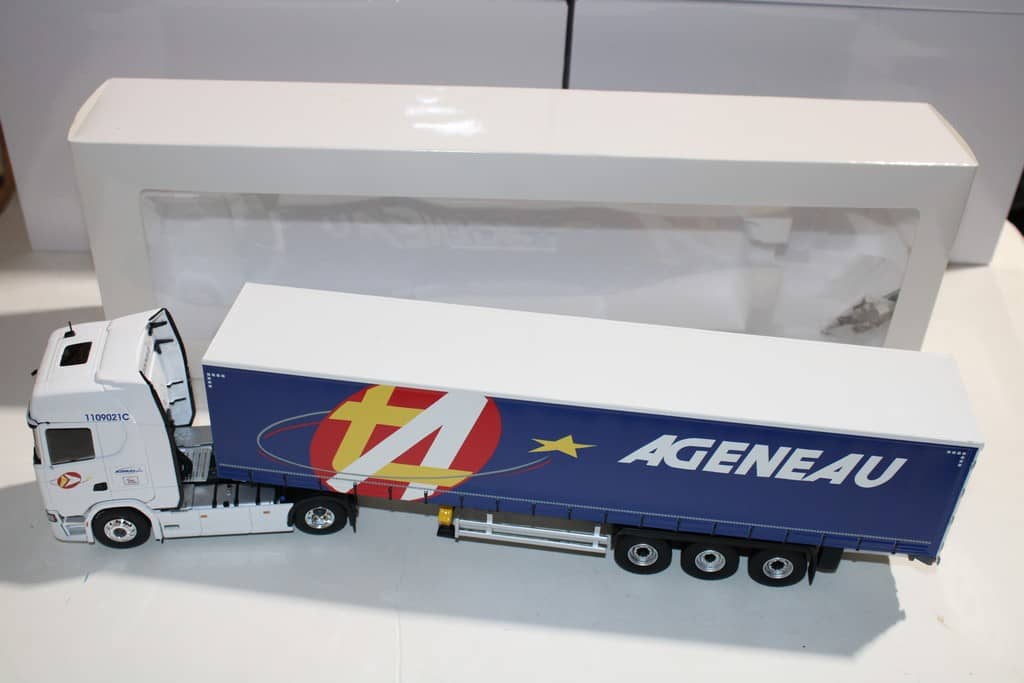 RENAULT T HIGHT 2021 REMORQUE TAUTLINER TRANSPORTS GELIN ELIGOR 1/43 Réf 118324 - La Boutique D'ALAIN
