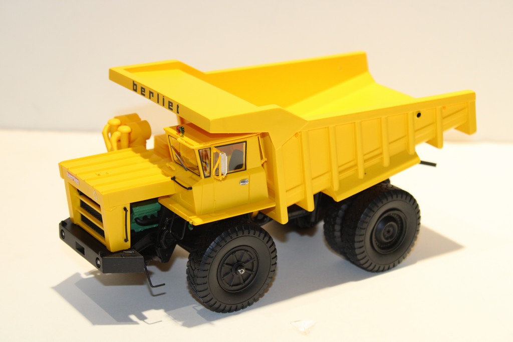 PRÉ-CO BERLIET T45 MINIATURES LYON 1/43°