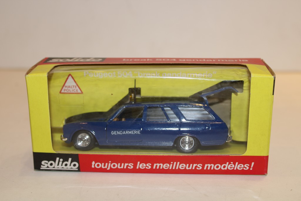 PEUGEOT 504 BREAK GENDARMERIE SOLIDO 1/43°