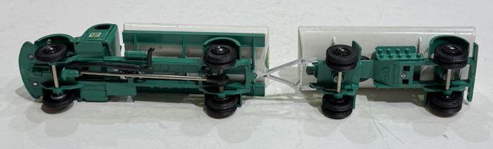 VOLVO AIR BP VILMER 1/43