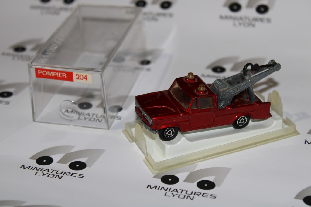 DODGE PICKUP DEPANNEUSE ROUGE MAJORETTE 204