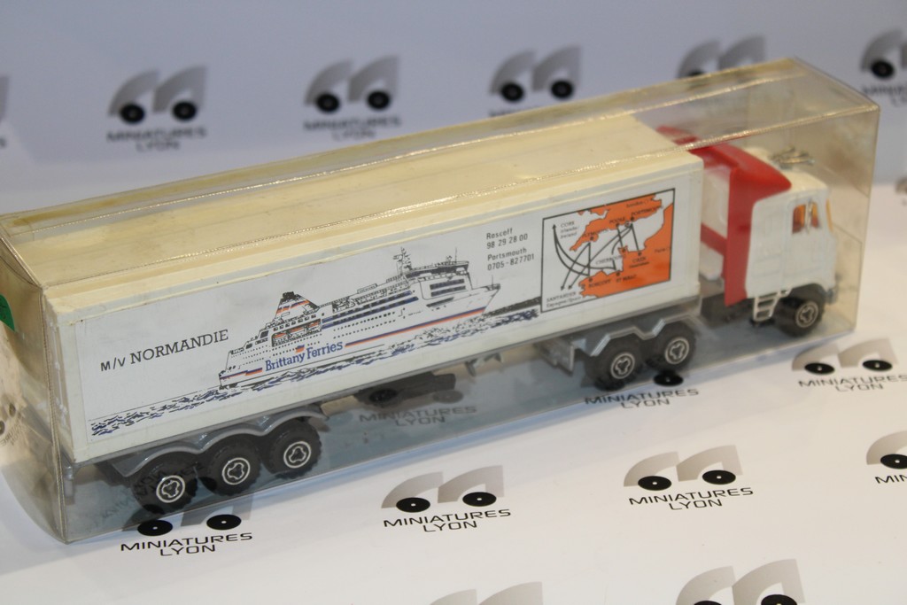 SEMI CONTAINER NORMANDIE FERRIES MAJORETTE SERIE 3000