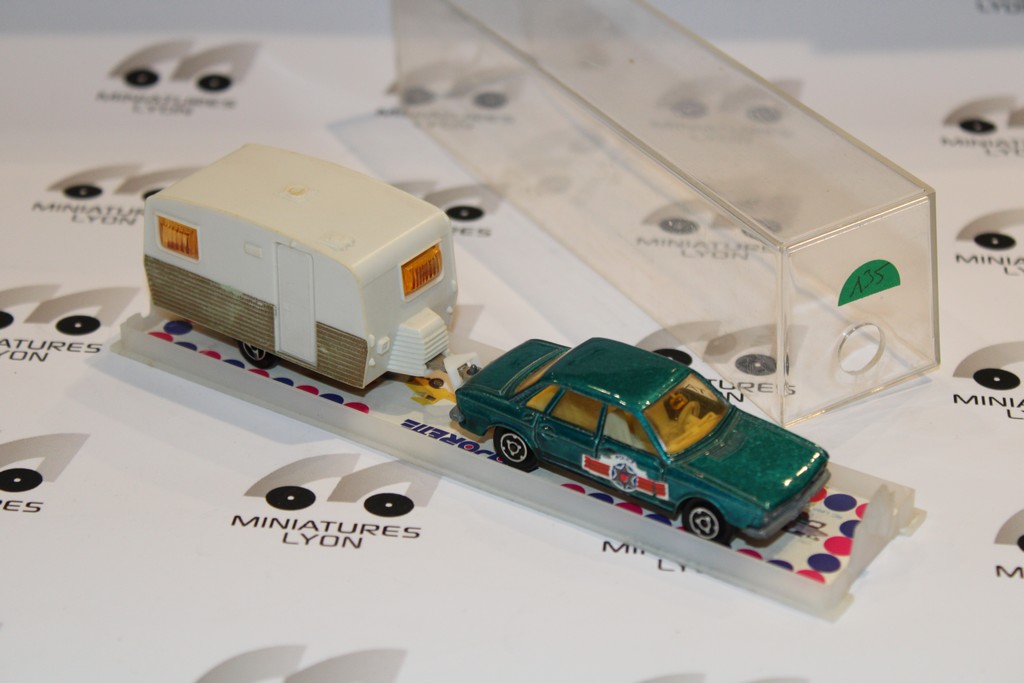 VW K70 + CARAVANE MAJORETTE 210