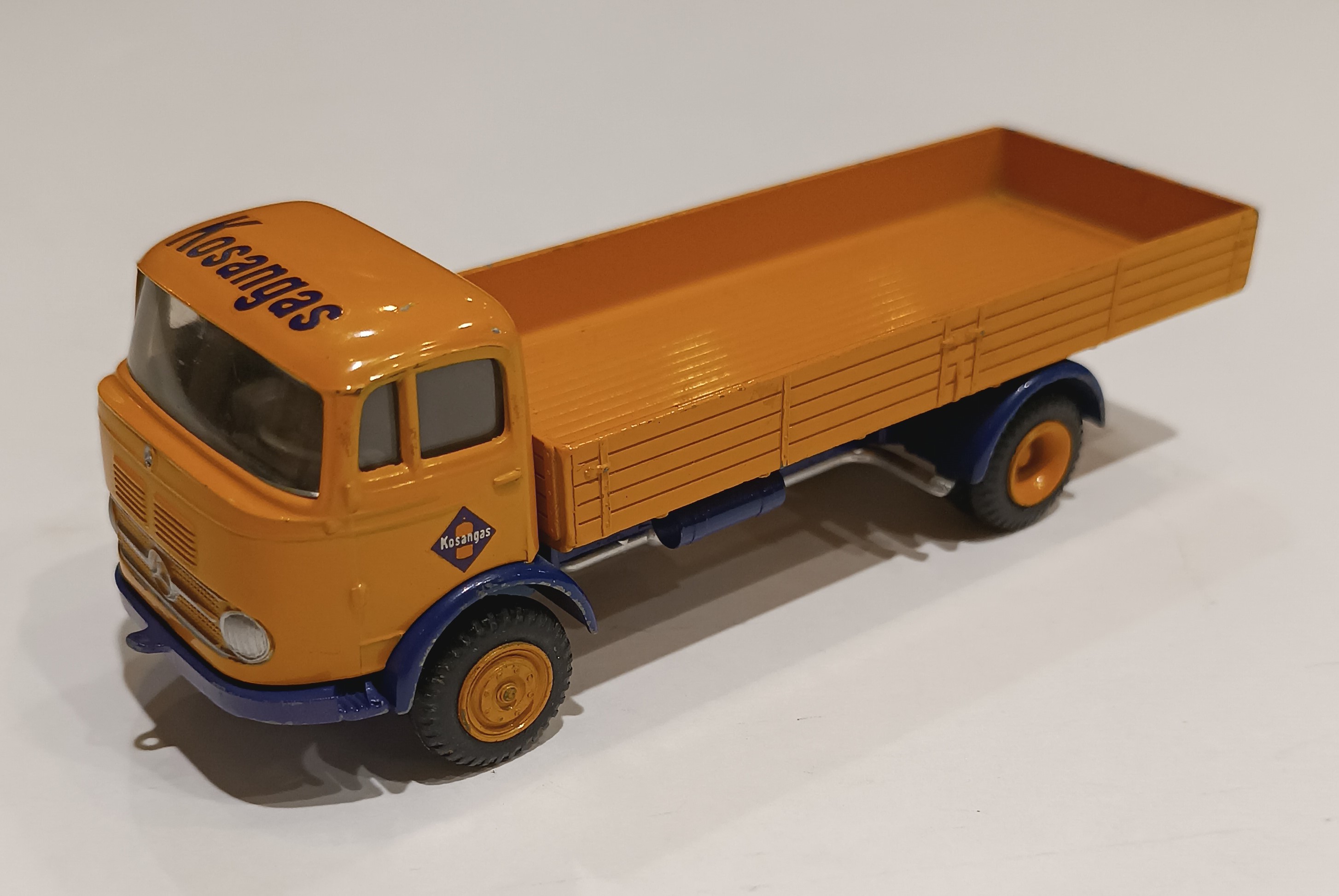 Mercedes-Benz Kosangas Tekno 1/50
